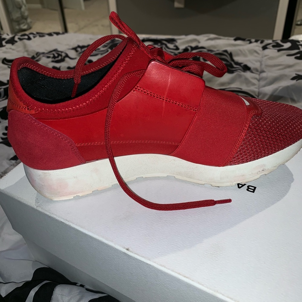 Shoes - Picture 2 of 4